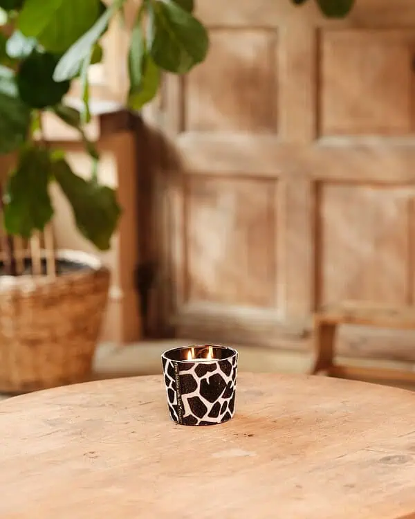 HAIRY GIRAFFE BLACK